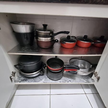 Apartamento FRENTE PARA 0 MAR - PÉ NA AREIA - 3 SUITES - AR CONDICIONADO 2 - VAGAS 2 - FINAMENTE DECORADO - PRAIA DO MORRO-INTERNET -WI-FI -TV COM SERVIÇOS DE DISNEY PLUS - NETFLIX -HBO MAX -STAR MAX - JOGOS AMAZON FIRE STICK - ALEXIA Guarapari Exterior foto