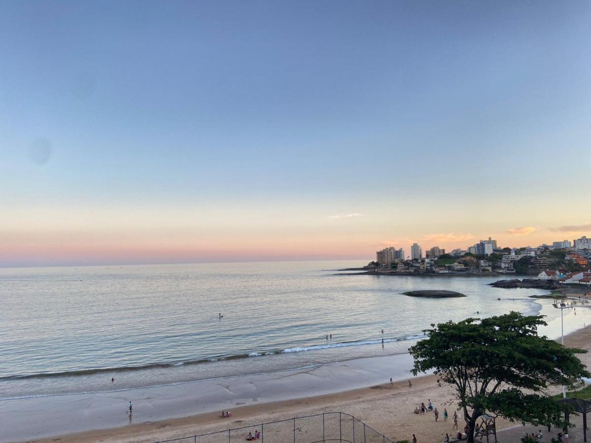 Apartamento FRENTE PARA 0 MAR - PÉ NA AREIA - 3 SUITES - AR CONDICIONADO 2 - VAGAS 2 - FINAMENTE DECORADO - PRAIA DO MORRO-INTERNET -WI-FI -TV COM SERVIÇOS DE DISNEY PLUS - NETFLIX -HBO MAX -STAR MAX - JOGOS AMAZON FIRE STICK - ALEXIA Guarapari Exterior foto