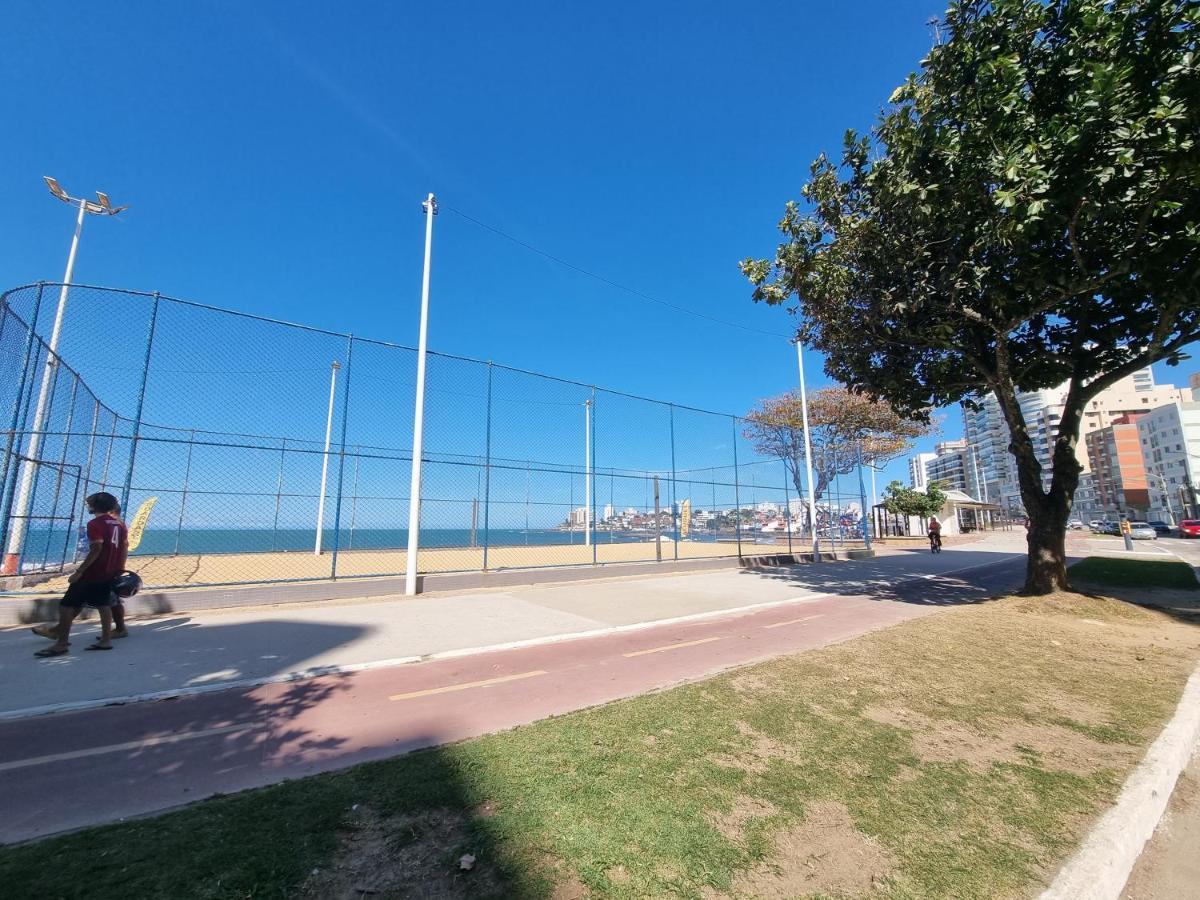 Apartamento FRENTE PARA 0 MAR - PÉ NA AREIA - 3 SUITES - AR CONDICIONADO 2 - VAGAS 2 - FINAMENTE DECORADO - PRAIA DO MORRO-INTERNET -WI-FI -TV COM SERVIÇOS DE DISNEY PLUS - NETFLIX -HBO MAX -STAR MAX - JOGOS AMAZON FIRE STICK - ALEXIA Guarapari Exterior foto